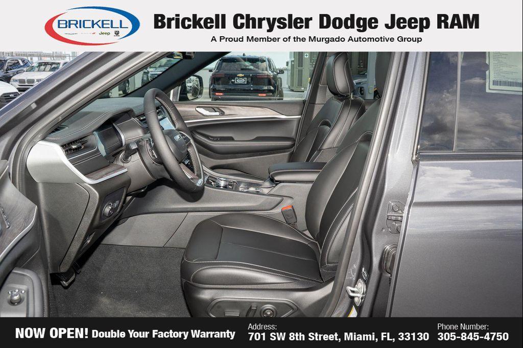 new 2025 Jeep Grand Cherokee car, priced at $35,282