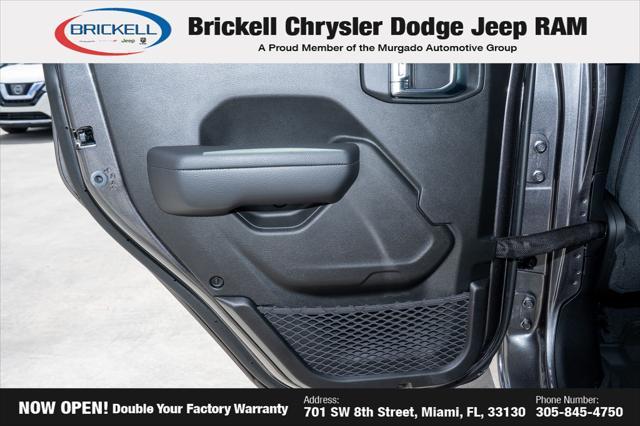 new 2025 Jeep Gladiator car, priced at $41,506