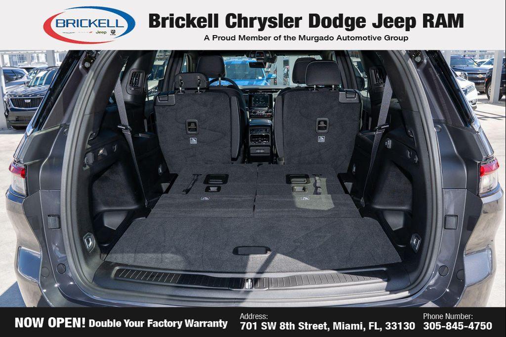 new 2025 Jeep Grand Cherokee L car, priced at $35,989
