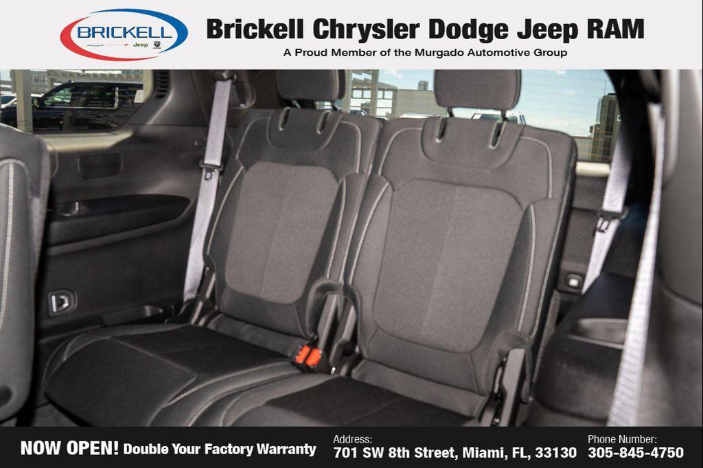 new 2025 Jeep Grand Cherokee L car, priced at $35,989