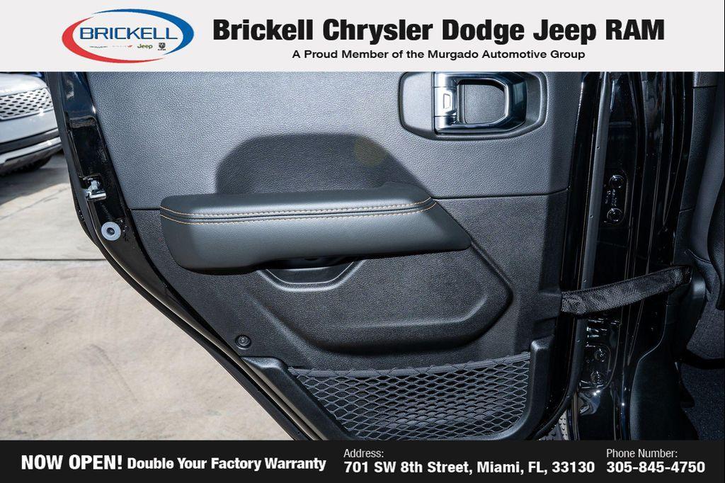new 2025 Jeep Wrangler car, priced at $49,776