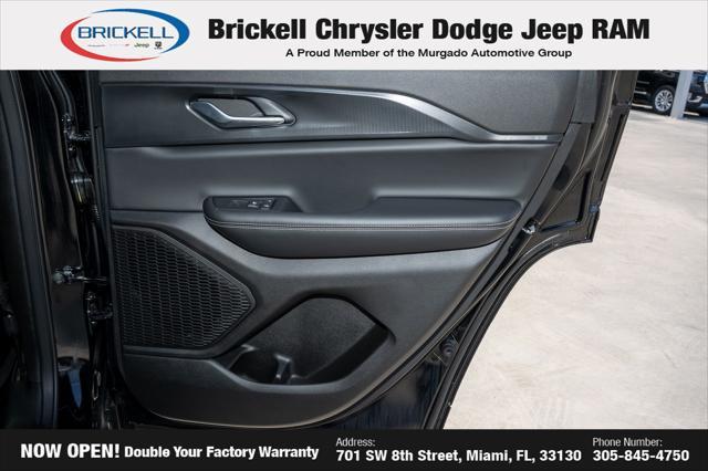 new 2025 Jeep Grand Cherokee car, priced at $35,871