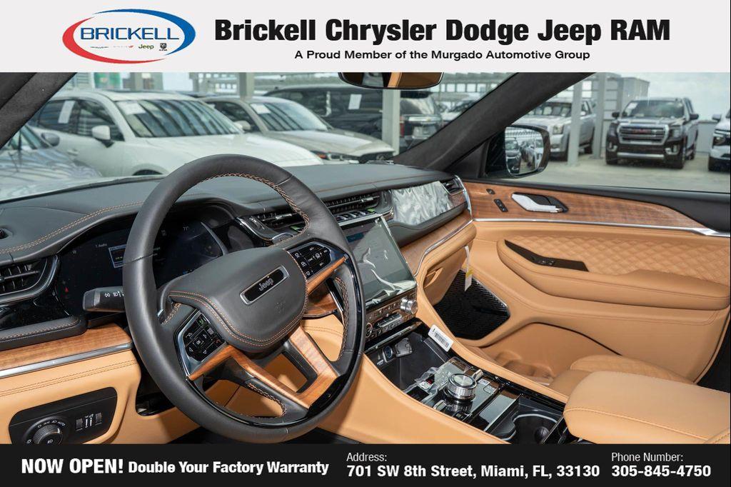 new 2025 Jeep Grand Cherokee car, priced at $60,569