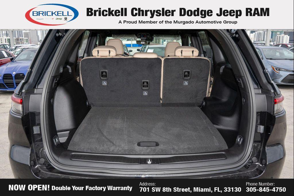 new 2025 Jeep Grand Cherokee car, priced at $42,631