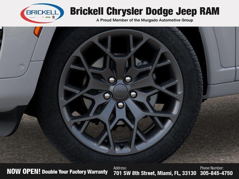 new 2025 Jeep Grand Cherokee car, priced at $56,987