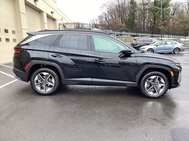 new 2025 Hyundai Tucson car, priced at $32,896