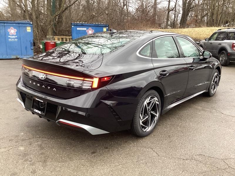 new 2024 Hyundai Sonata car, priced at $30,753