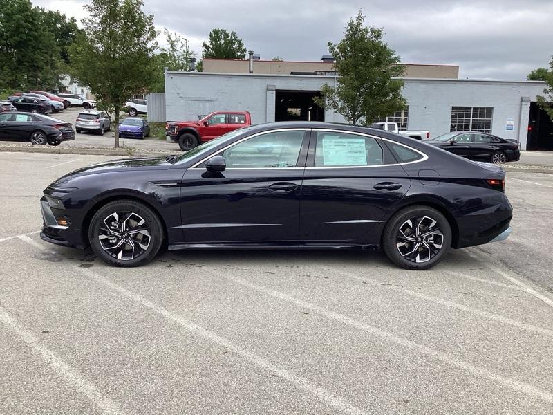 new 2024 Hyundai Sonata car, priced at $29,441