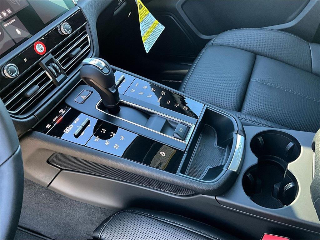 new 2026 Porsche Macan car