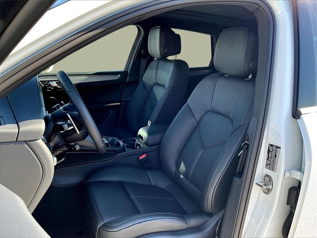 new 2026 Porsche Macan car