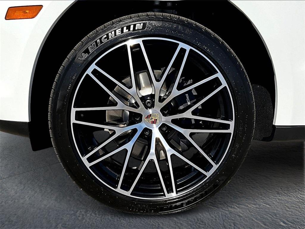 new 2026 Porsche Macan car