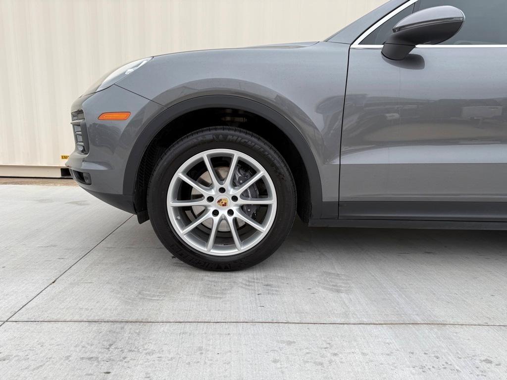 used 2019 Porsche Cayenne car, priced at $43,658