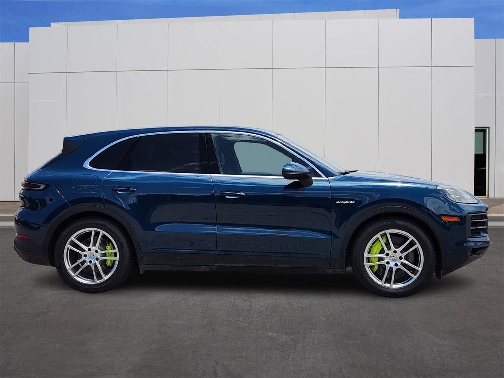 new 2025 Porsche Cayenne car, priced at $112,735