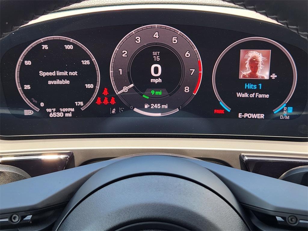 new 2025 Porsche Cayenne car, priced at $112,735