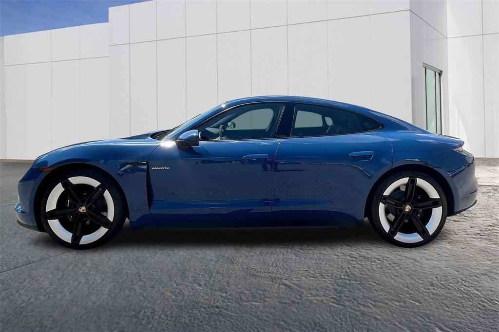 new 2025 Porsche Taycan car