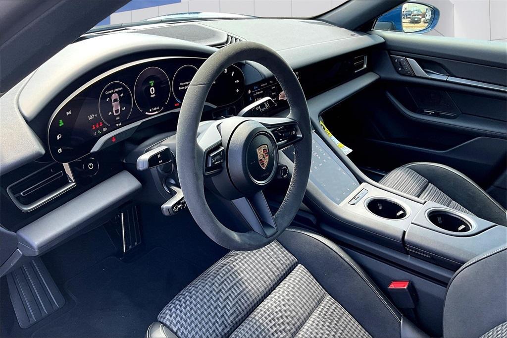 new 2025 Porsche Taycan car