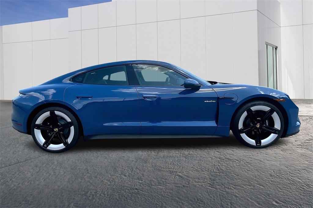 new 2025 Porsche Taycan car