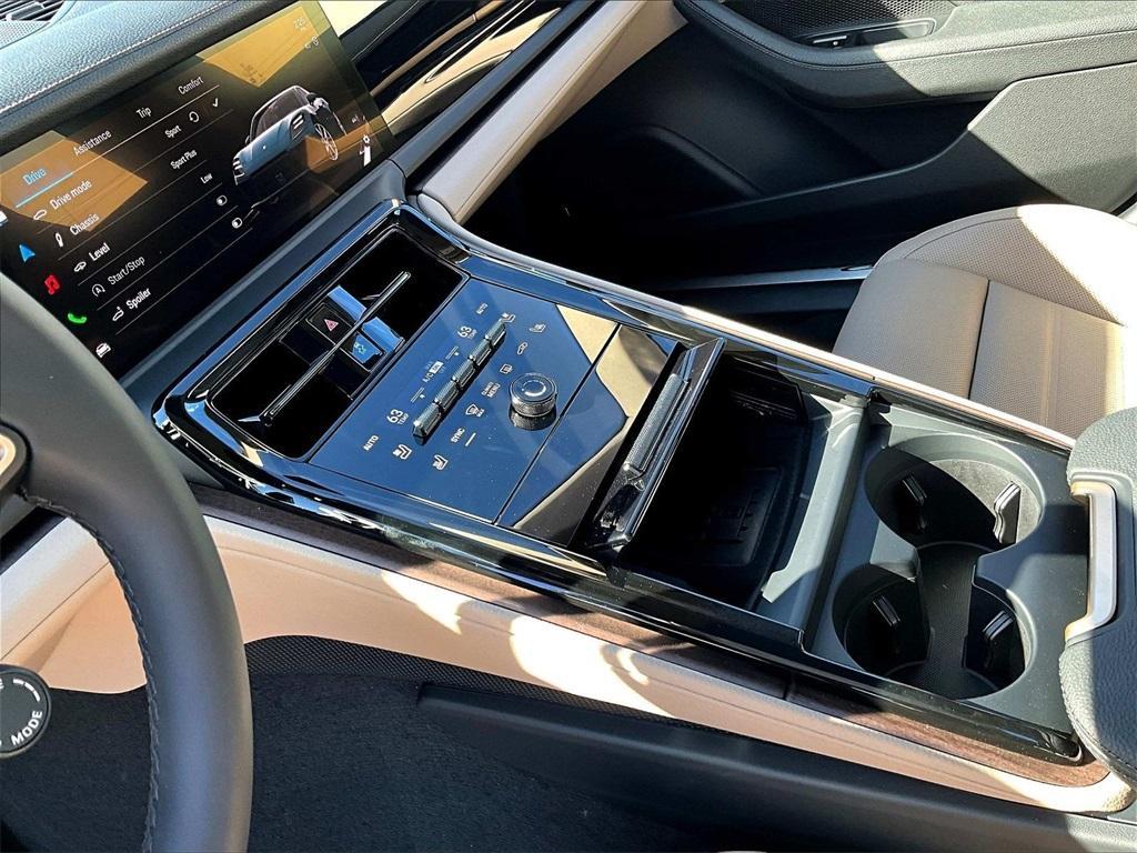 new 2026 Porsche Panamera car