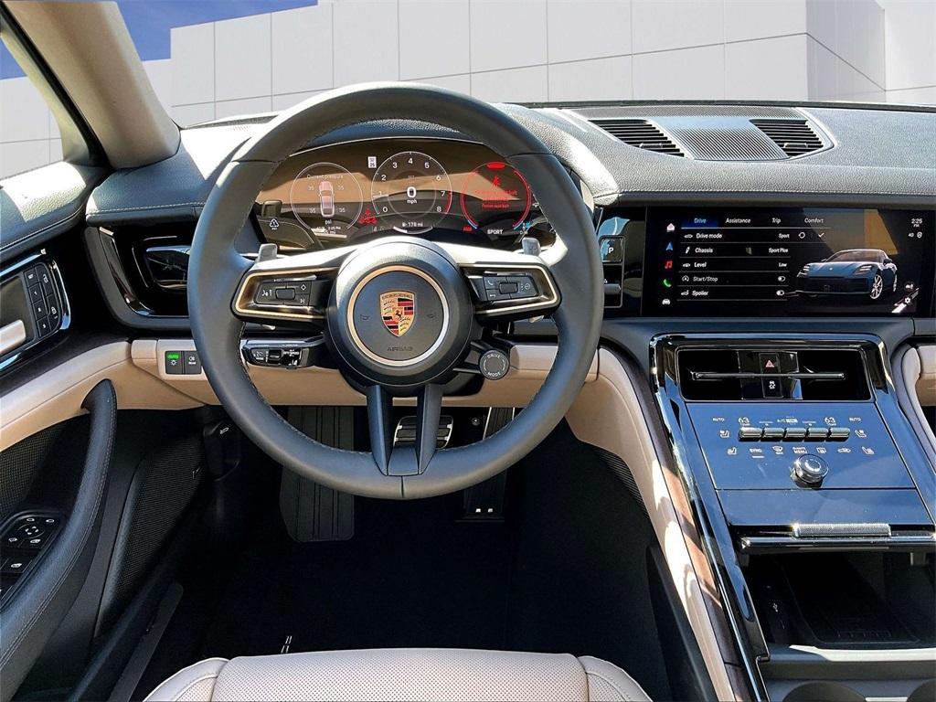 new 2026 Porsche Panamera car