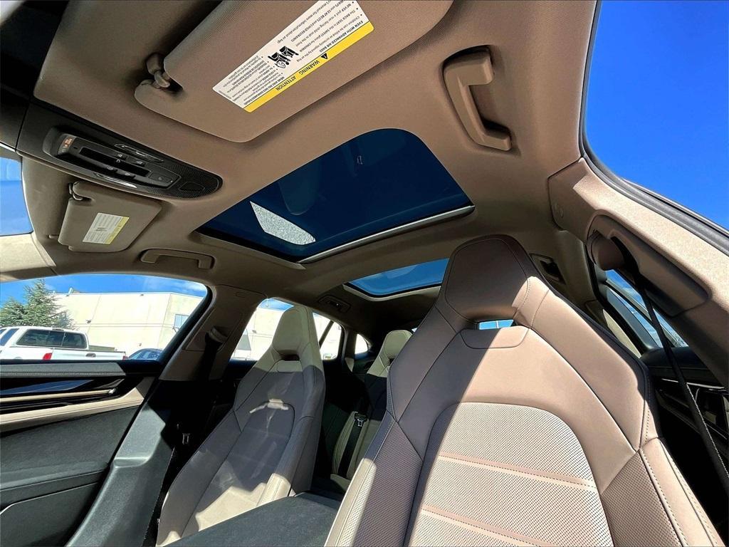 new 2026 Porsche Panamera car