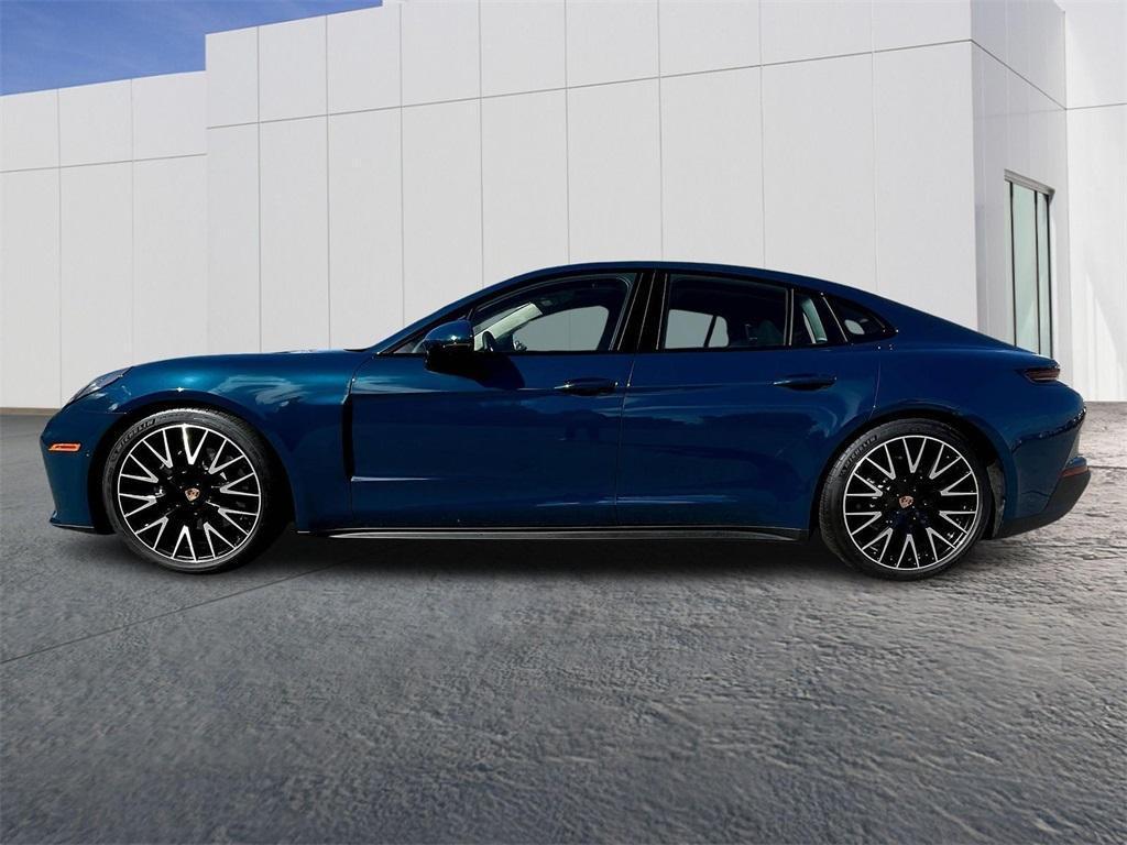 new 2026 Porsche Panamera car
