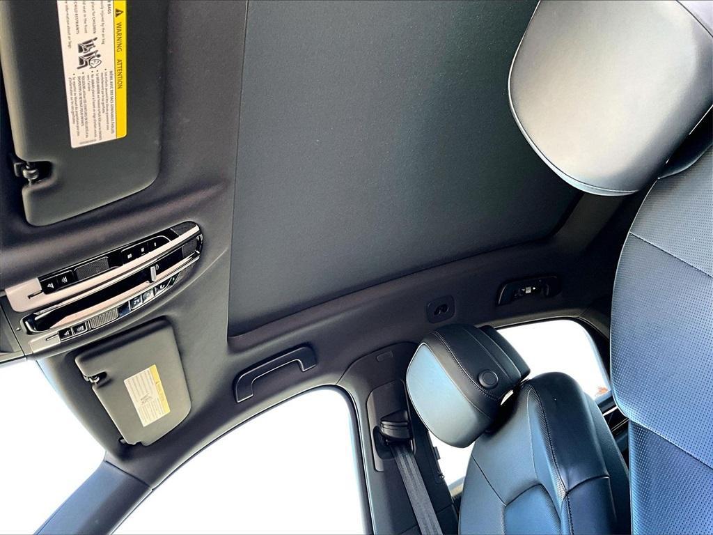 used 2022 Porsche Cayenne car, priced at $61,267