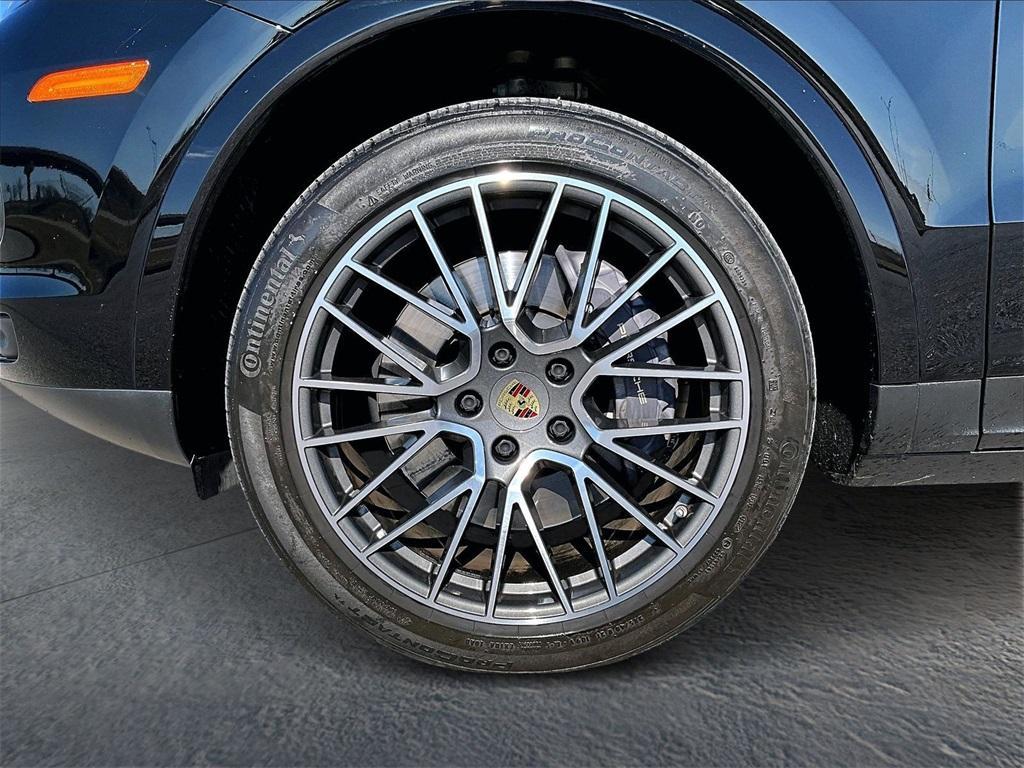 used 2022 Porsche Cayenne car, priced at $61,267