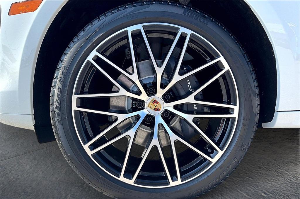 new 2026 Porsche Macan car