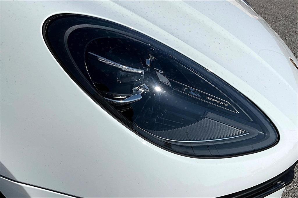 new 2026 Porsche Macan car