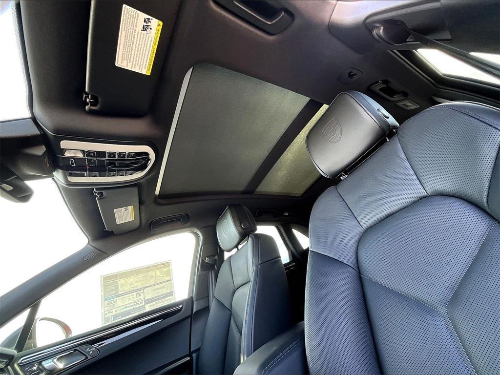 new 2026 Porsche Macan car