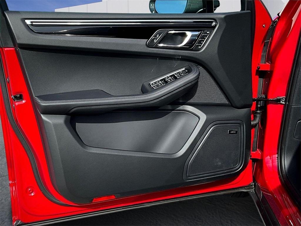 new 2026 Porsche Macan car