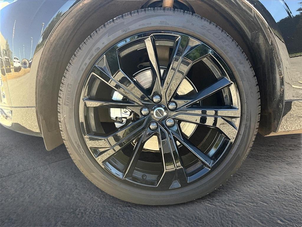 used 2025 Volvo XC60 car, priced at $46,384