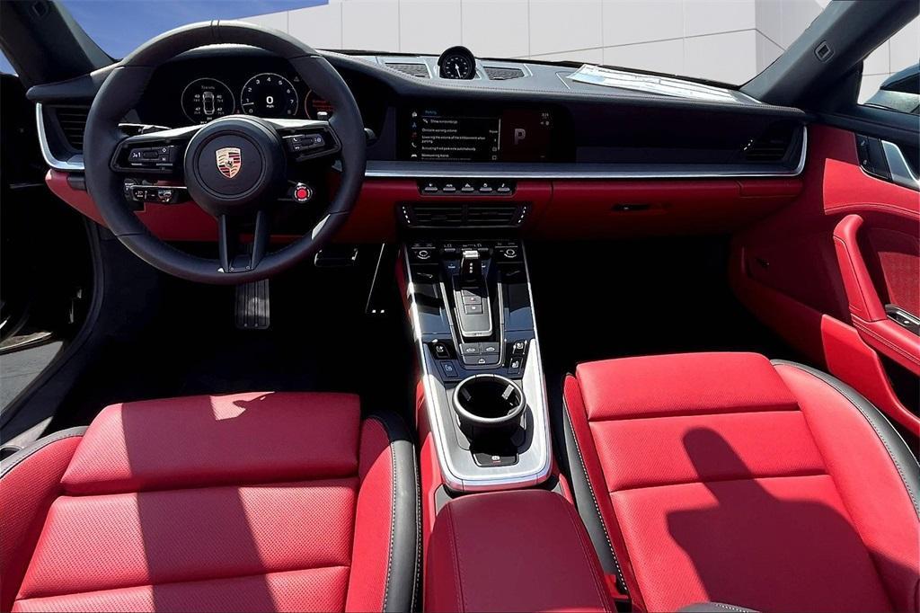 new 2025 Porsche 911 car