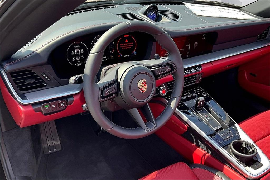 new 2025 Porsche 911 car