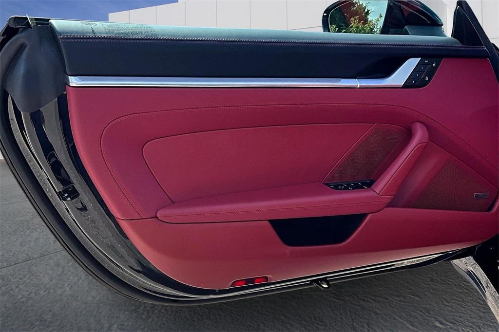 new 2025 Porsche 911 car