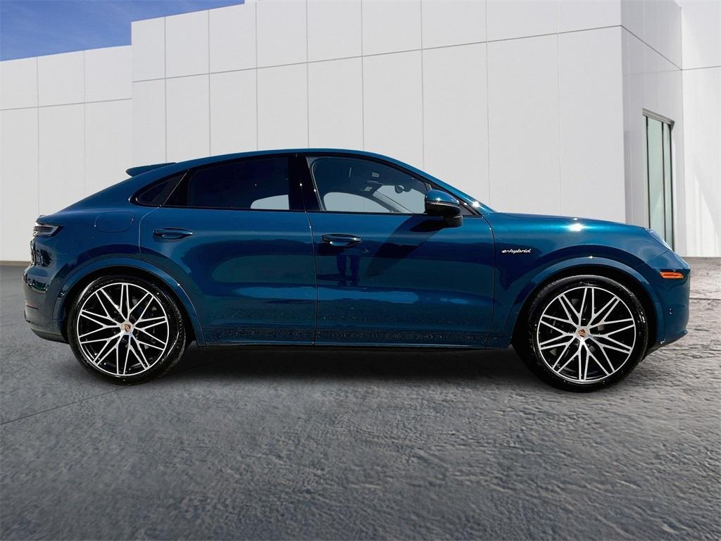 new 2026 Porsche Cayenne car