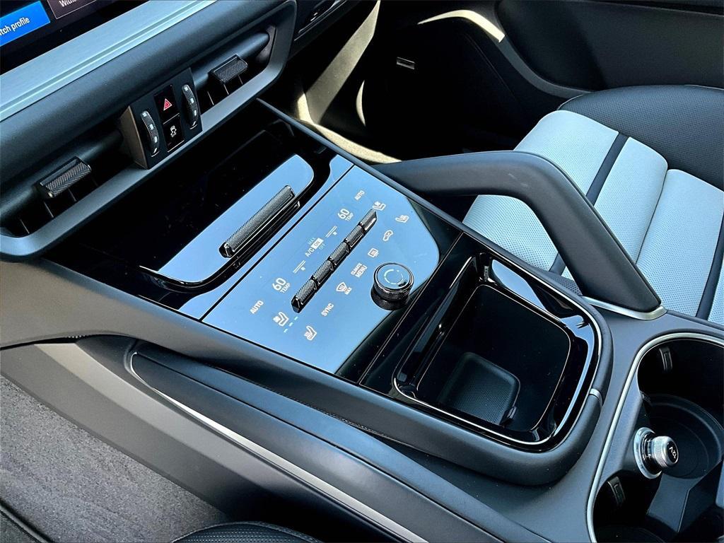 new 2026 Porsche Cayenne car