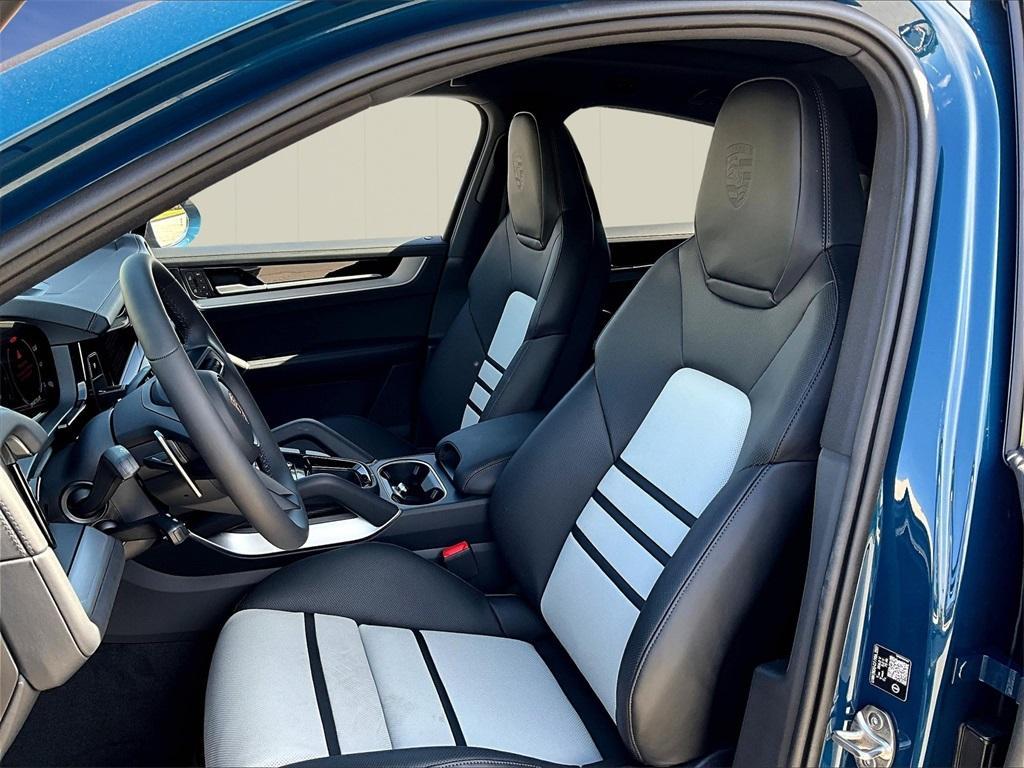 new 2026 Porsche Cayenne car