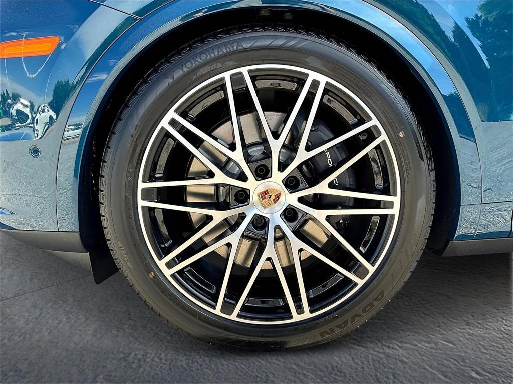 new 2026 Porsche Cayenne car