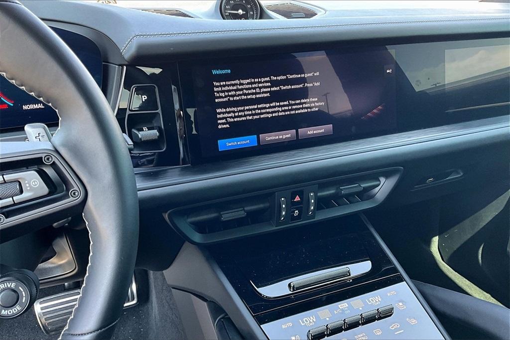 new 2025 Porsche Cayenne car
