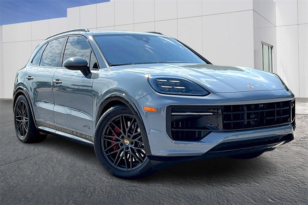 new 2025 Porsche Cayenne car