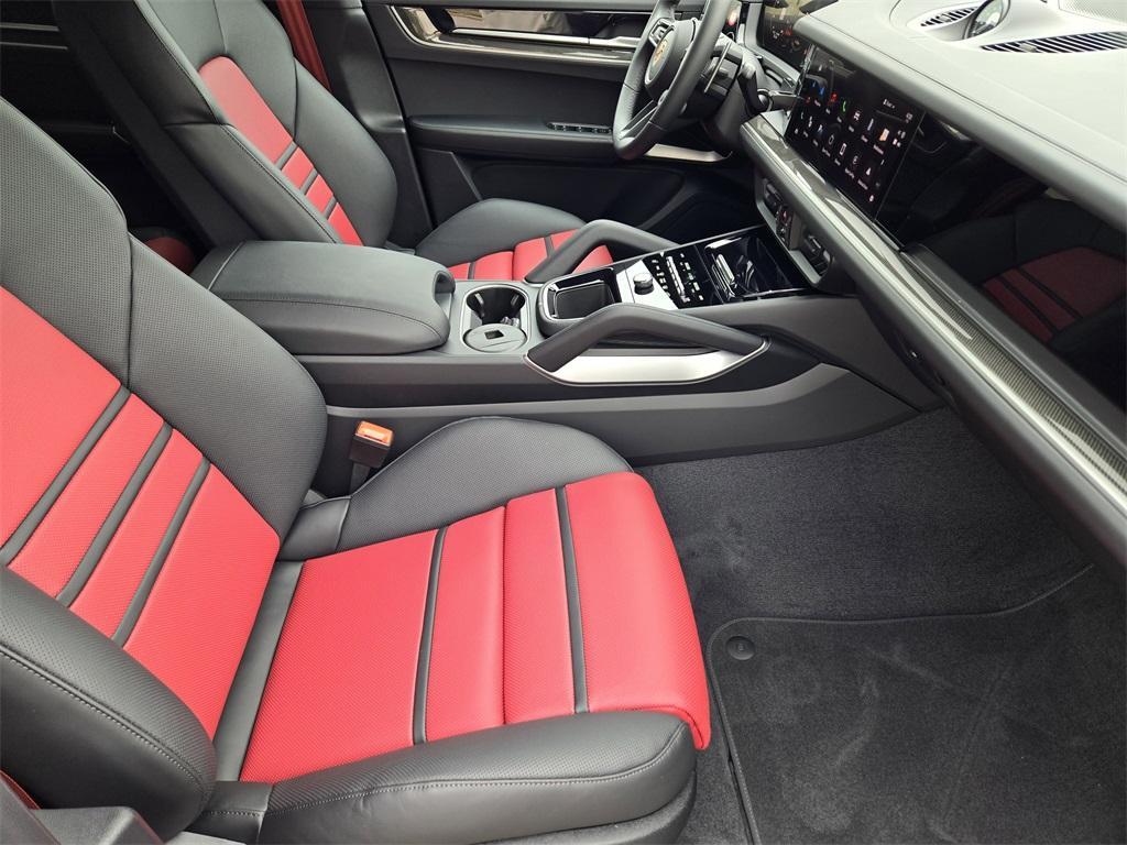 new 2025 Porsche Cayenne car, priced at $142,635