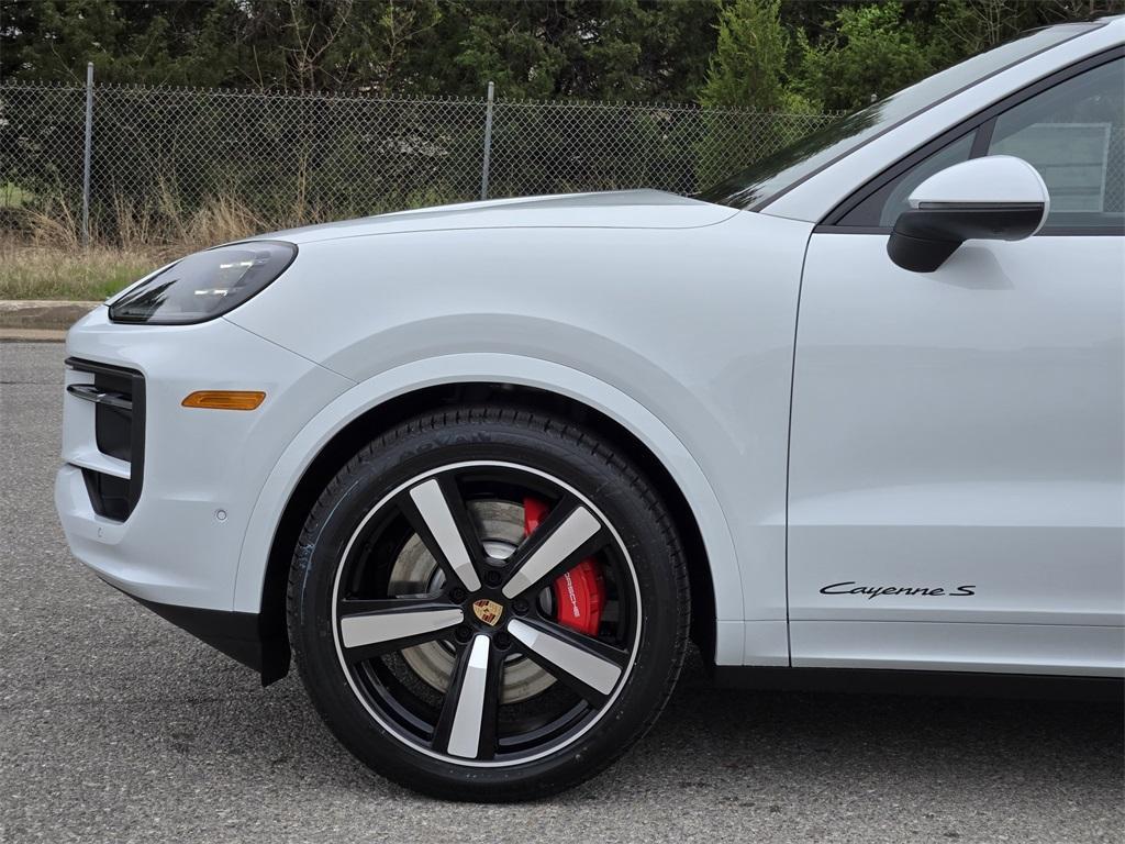 new 2025 Porsche Cayenne car, priced at $142,635