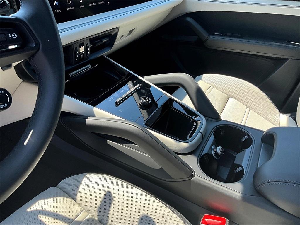 new 2025 Porsche Cayenne car, priced at $146,785