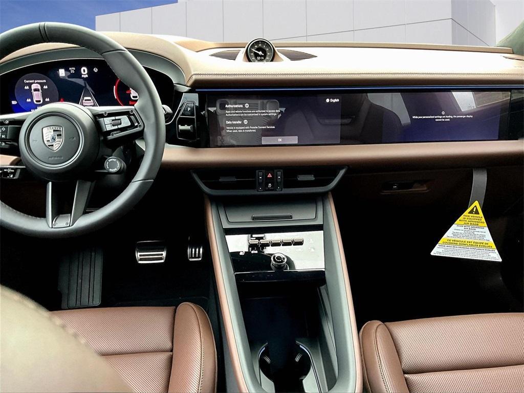 new 2025 Porsche Macan car