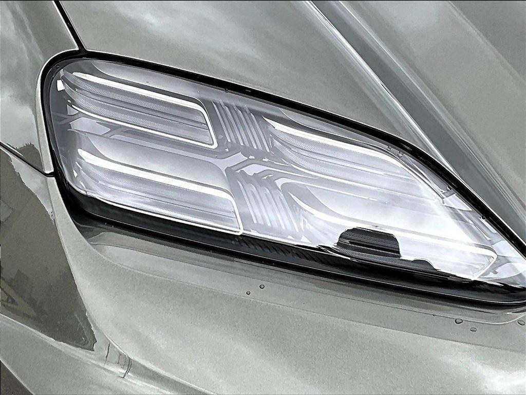 new 2025 Porsche Macan car