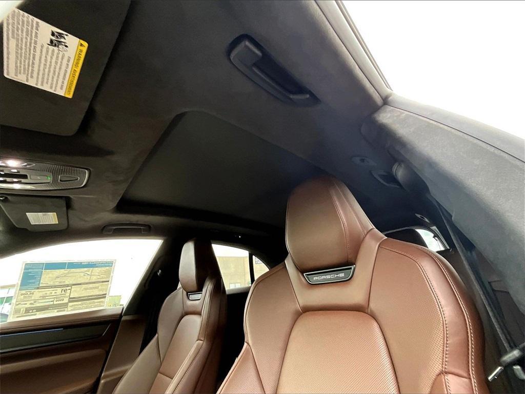 new 2025 Porsche Macan car