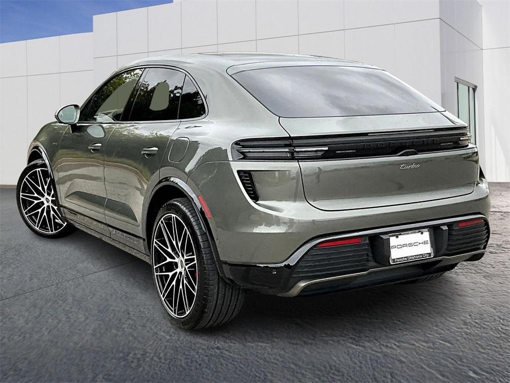 new 2025 Porsche Macan car