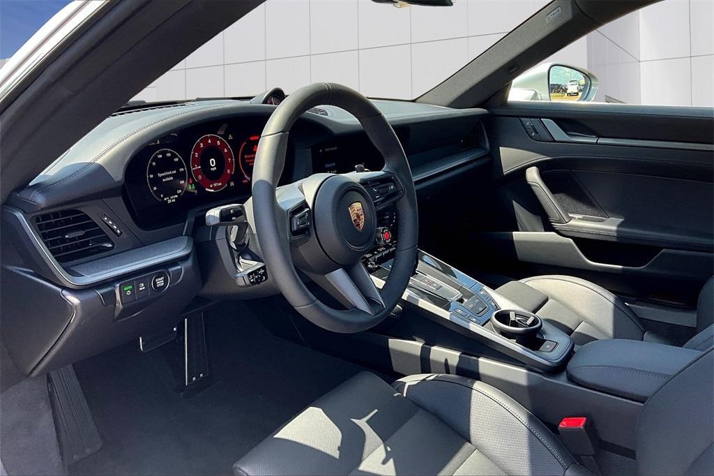 new 2025 Porsche 911 car