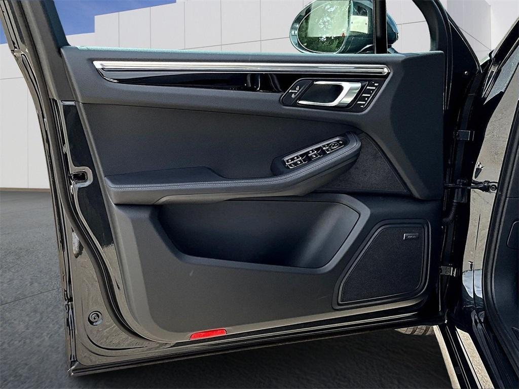 new 2026 Porsche Macan car